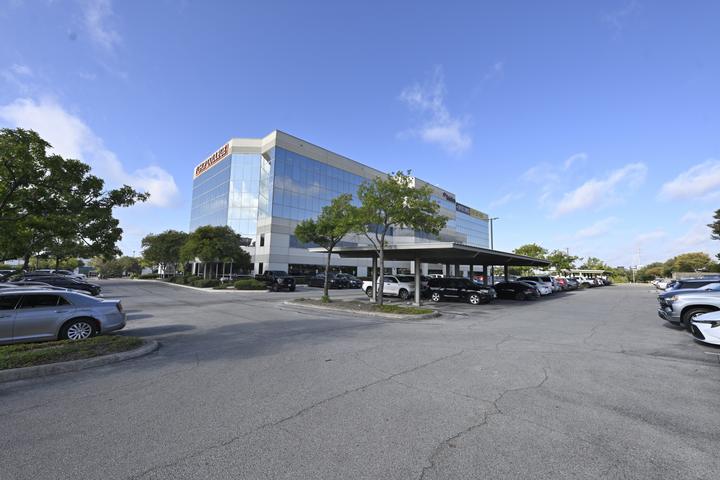 Chisolm Building — Mid-rise with covered parking